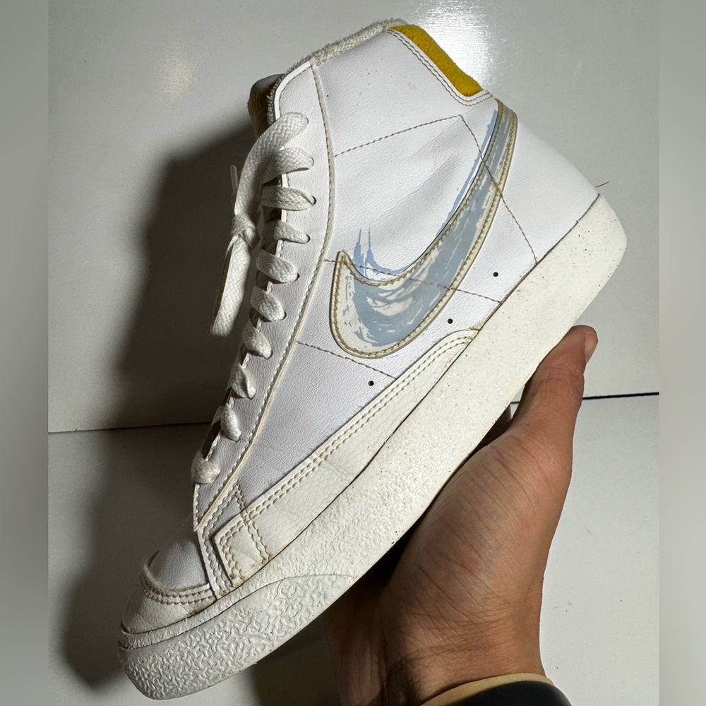 Nike Blazer Mid '77 “Brushstroke Royal Tint” GS Size 6Y